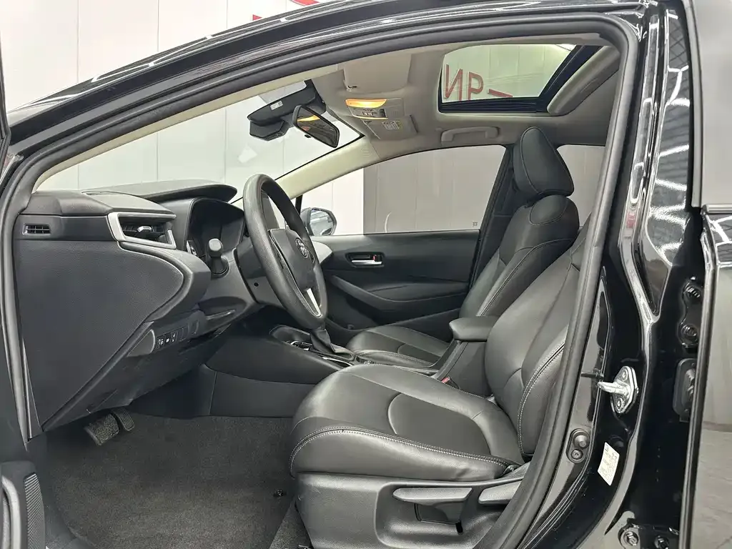 Toyota Corolla 2023 из CN, фото 9