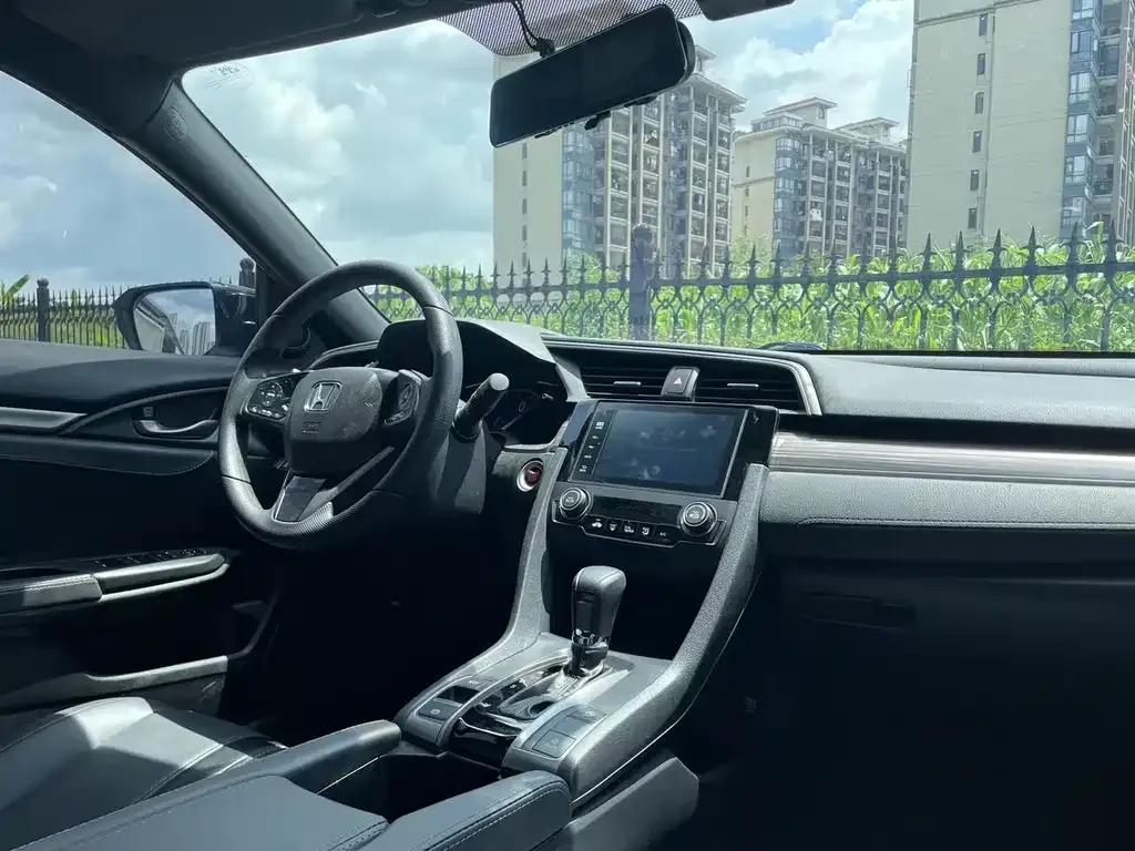 Honda Civic — фото 4