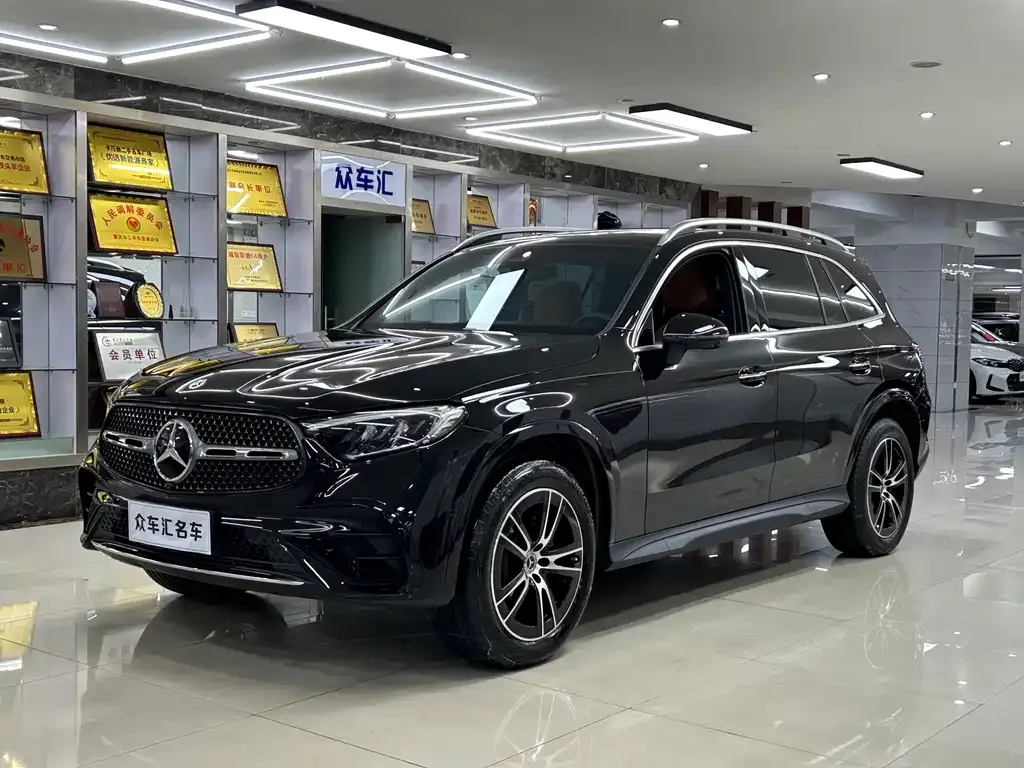 Mercedes-Benz GLC — фото 1