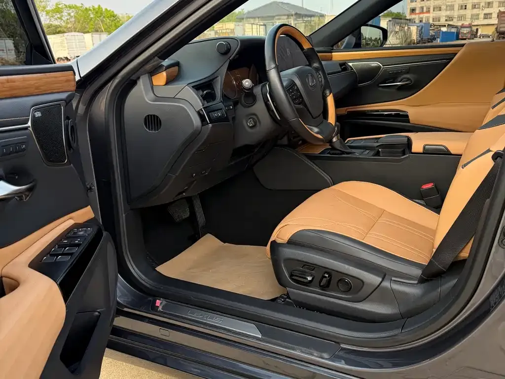 Lexus ES 2022 из CN, фото 7