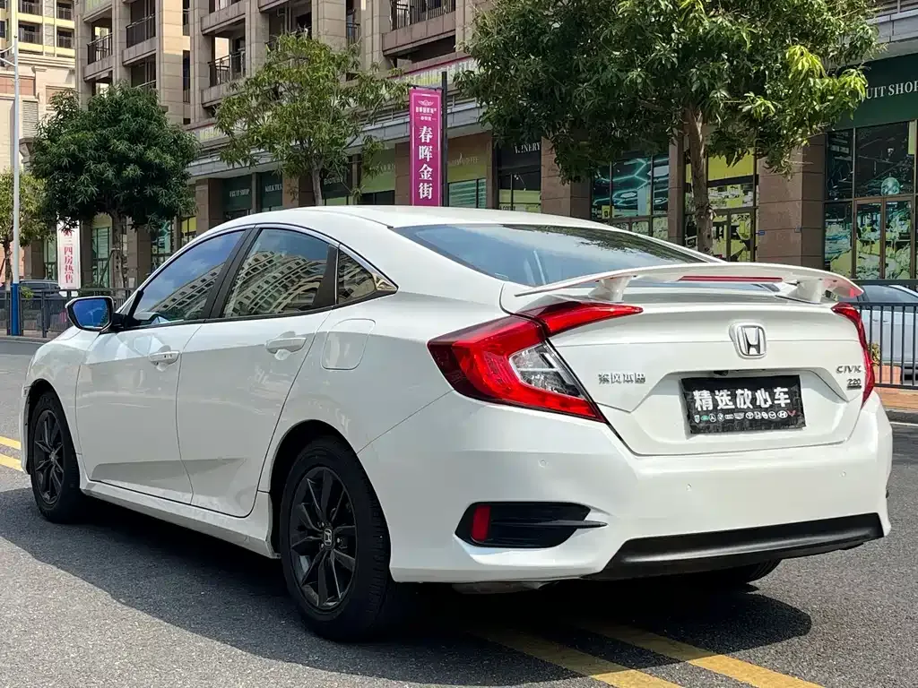 Honda Civic — фото 6