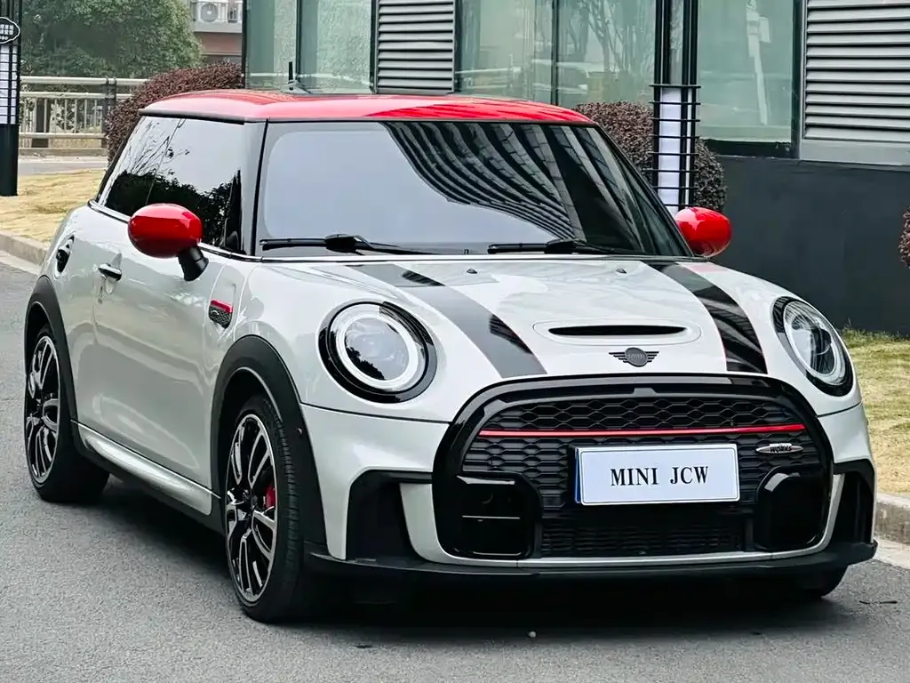 MINI JCW (John Cooper Works) — фото 8
