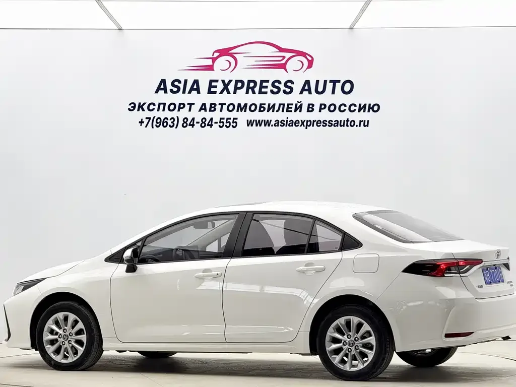 Toyota Corolla 2023 из CN, фото 9