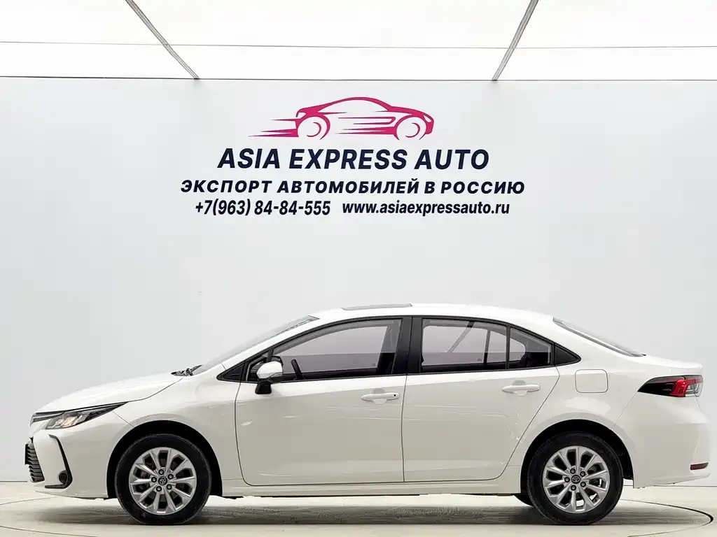 Toyota Corolla 2023 из CN, фото 6