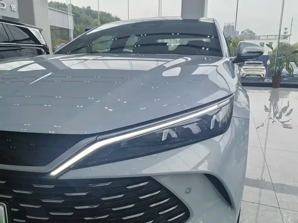 BYD Qin L — фото 6