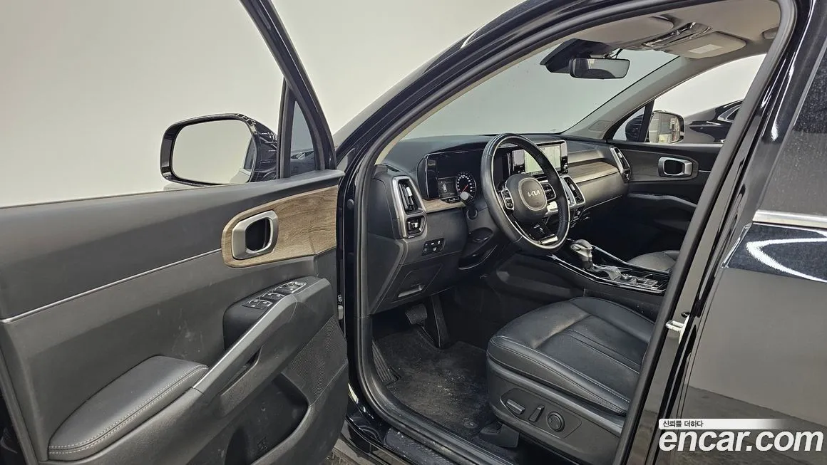 Kia Sorento — фото 9