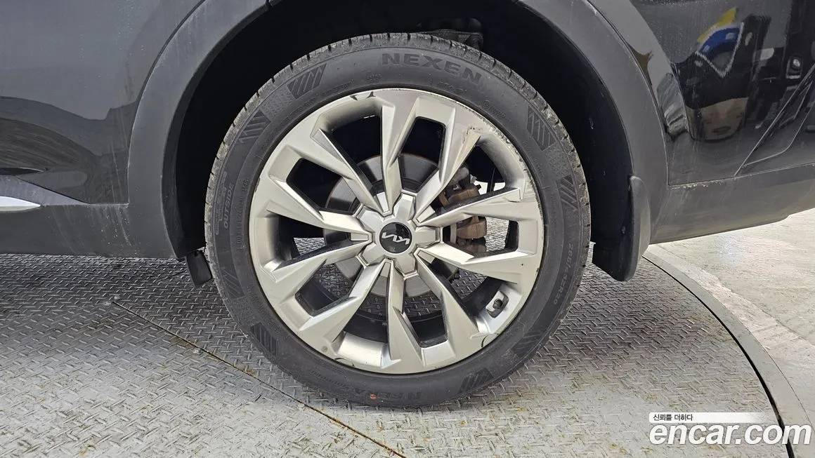 Kia Sorento — фото 8