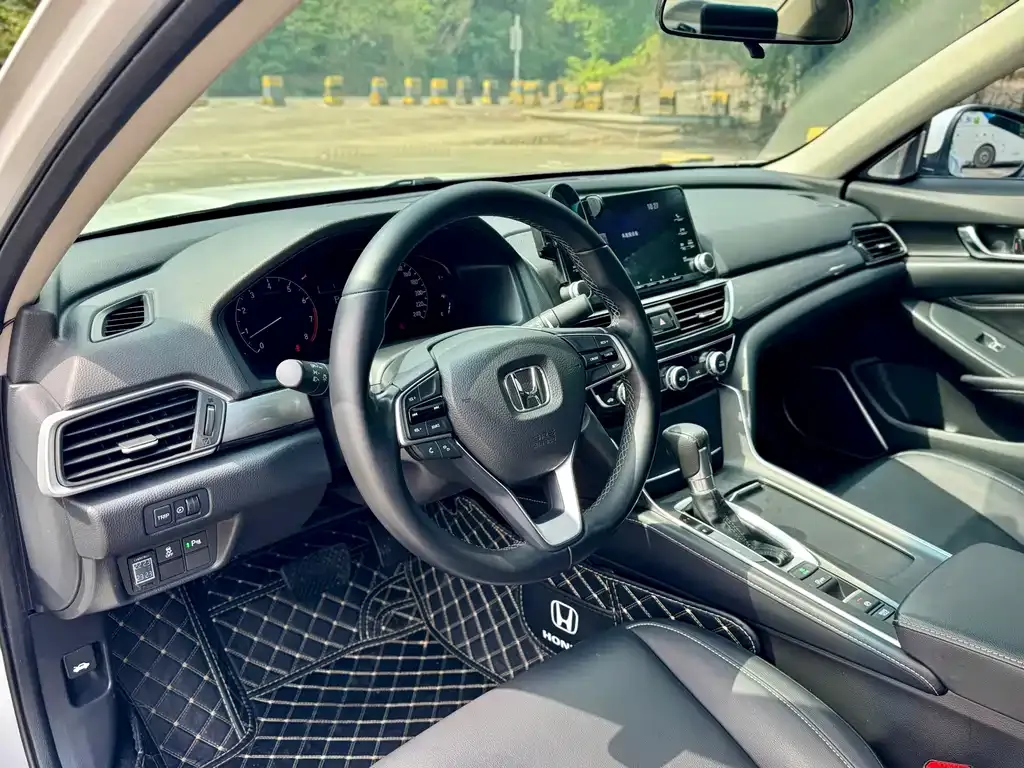 Honda Inspire — фото 9