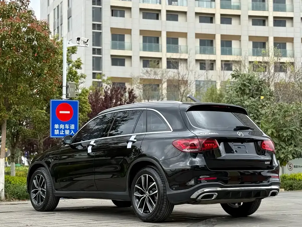 Mercedes-Benz GLC — фото 10