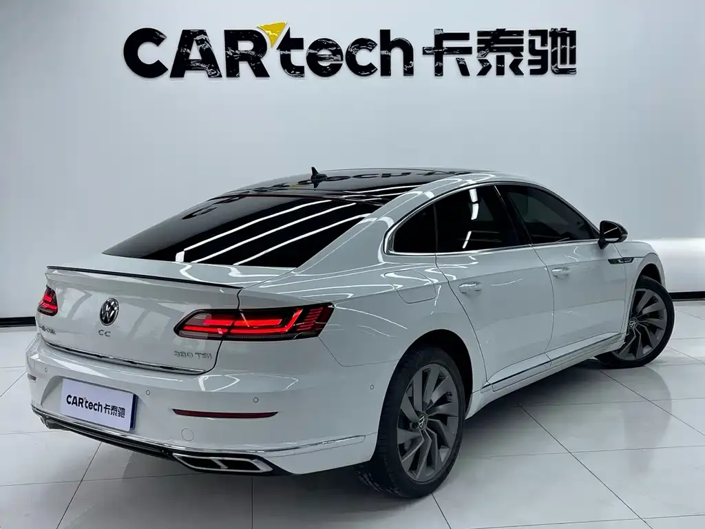 Volkswagen CC 2023 из CN, фото 4