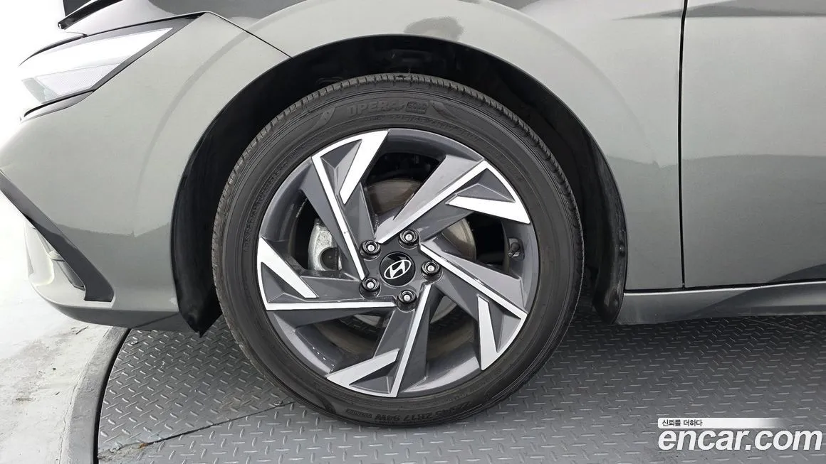 Hyundai AVANTE — фото 7