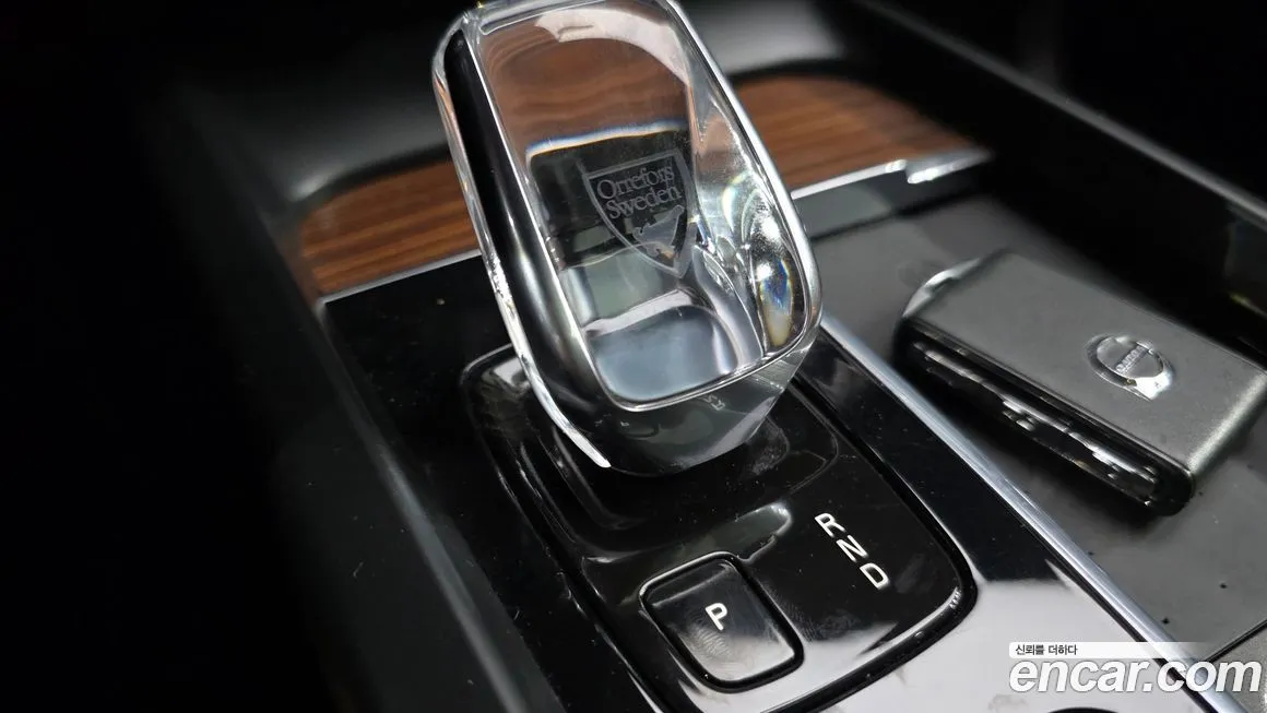 Volvo XC60 2022 из KR, фото 9
