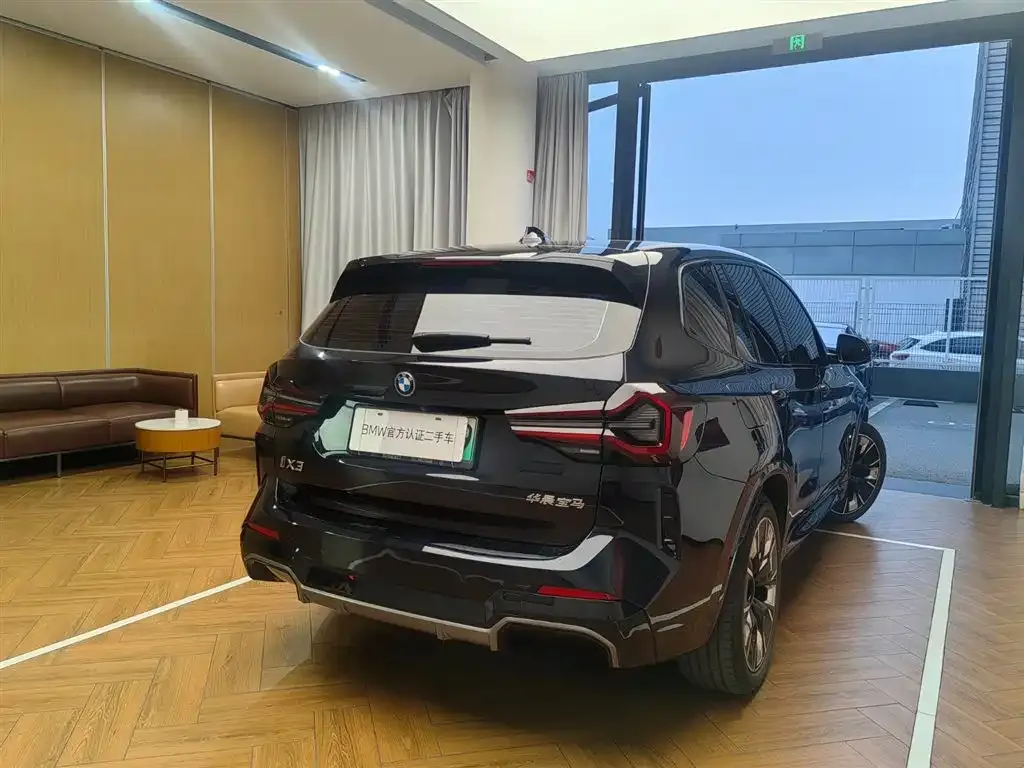 BMW iX3 2024 из CN, фото 7