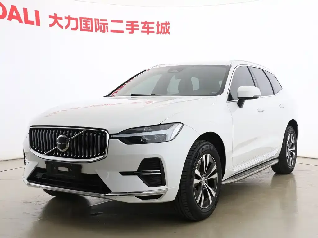Volvo XC60 2023 из CN, фото 1