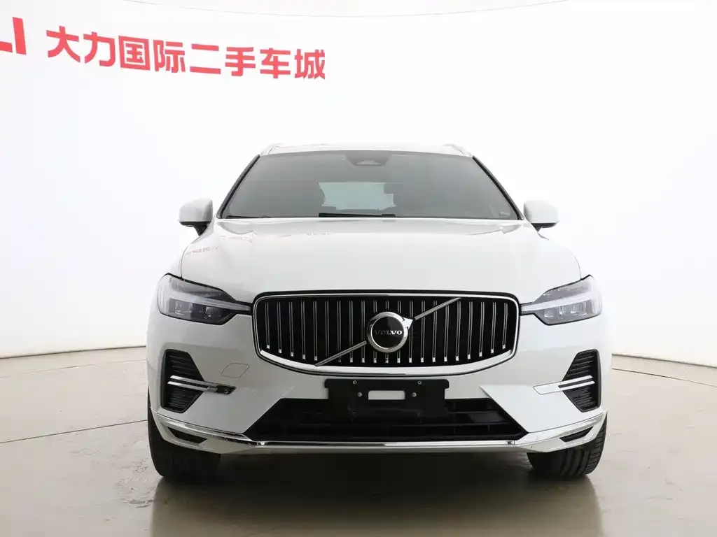 Volvo XC60 2023 из CN, фото 8