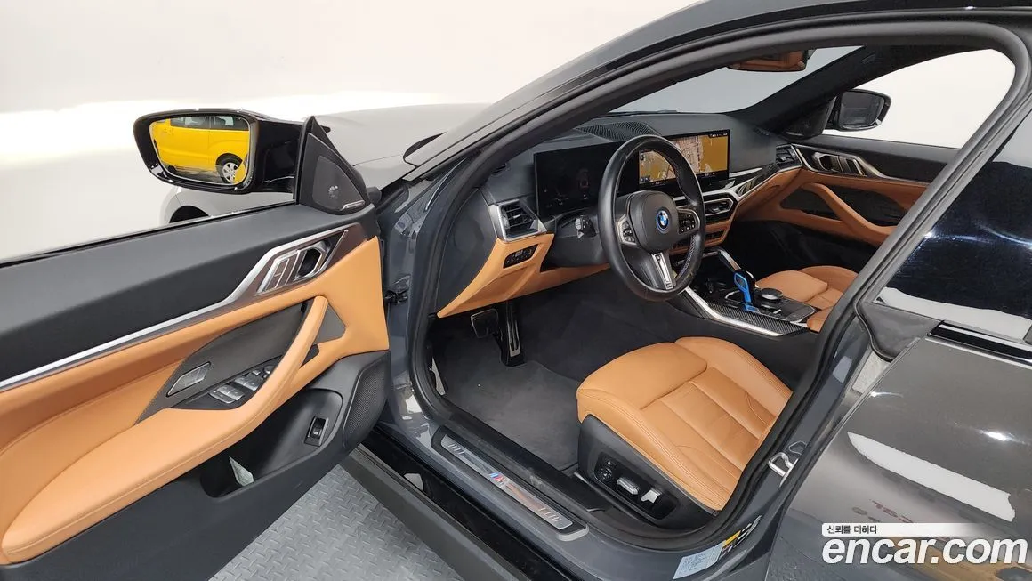 BMW i4 2023 из KR, фото 8