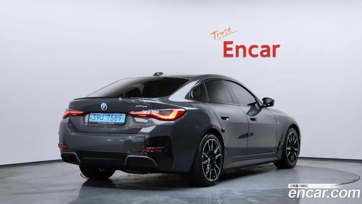 BMW i4 2023 из KR, фото 4