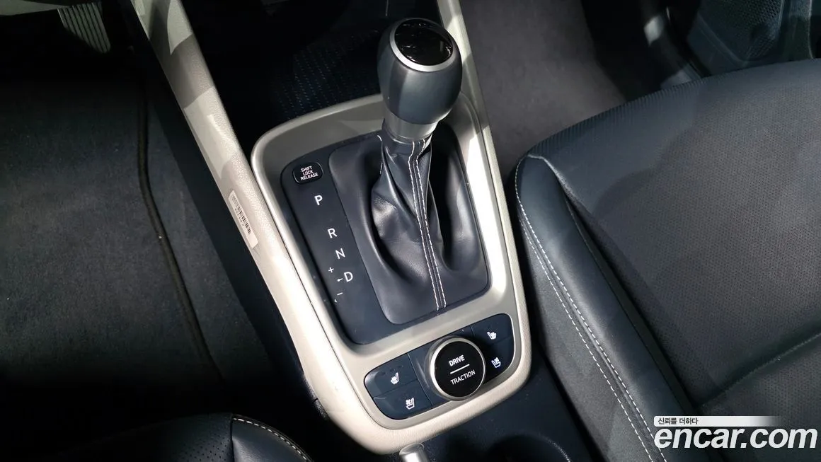 Hyundai Venue 2023 из KR, фото 8