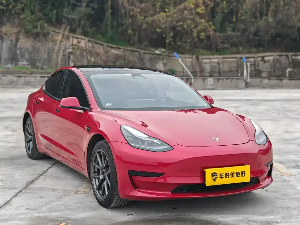 Tesla Model 3 — фото 6