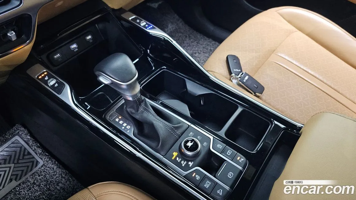 Kia Sorento — фото 6