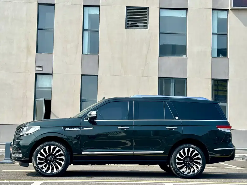 Lincoln Navigator 2022 из CN, фото 8