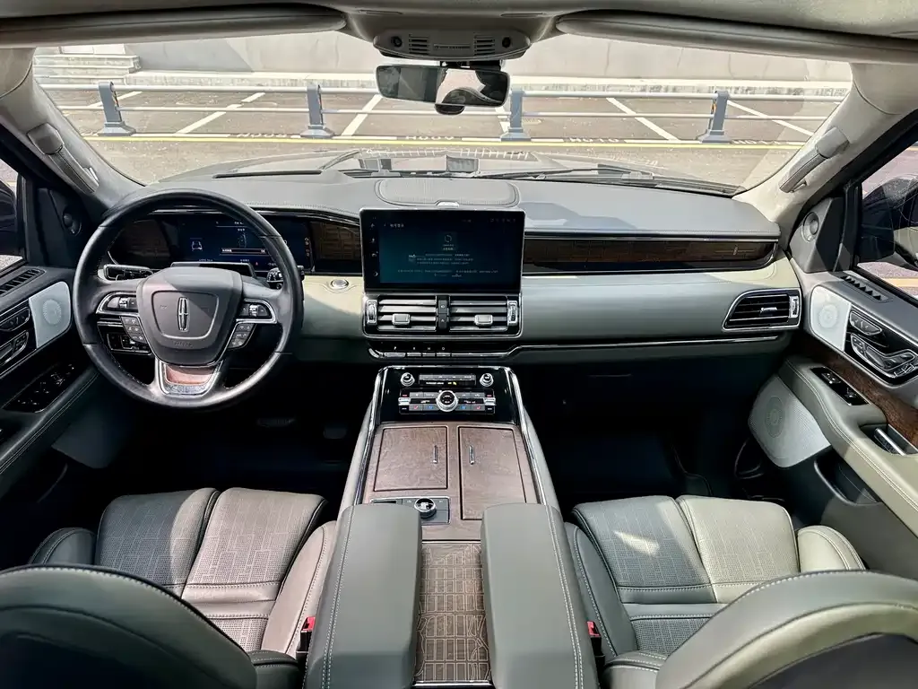 Lincoln Navigator 2022 из CN, фото 3