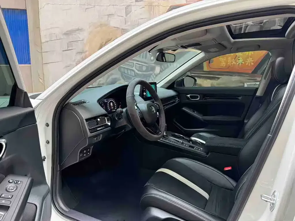 Honda Civic — фото 7