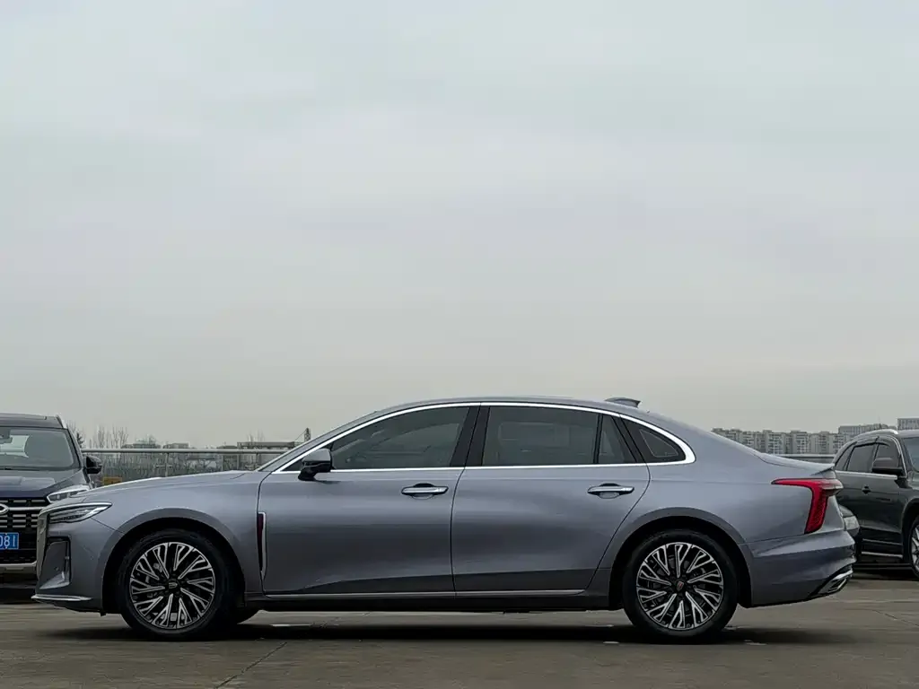 Hongqi H5 — фото 3