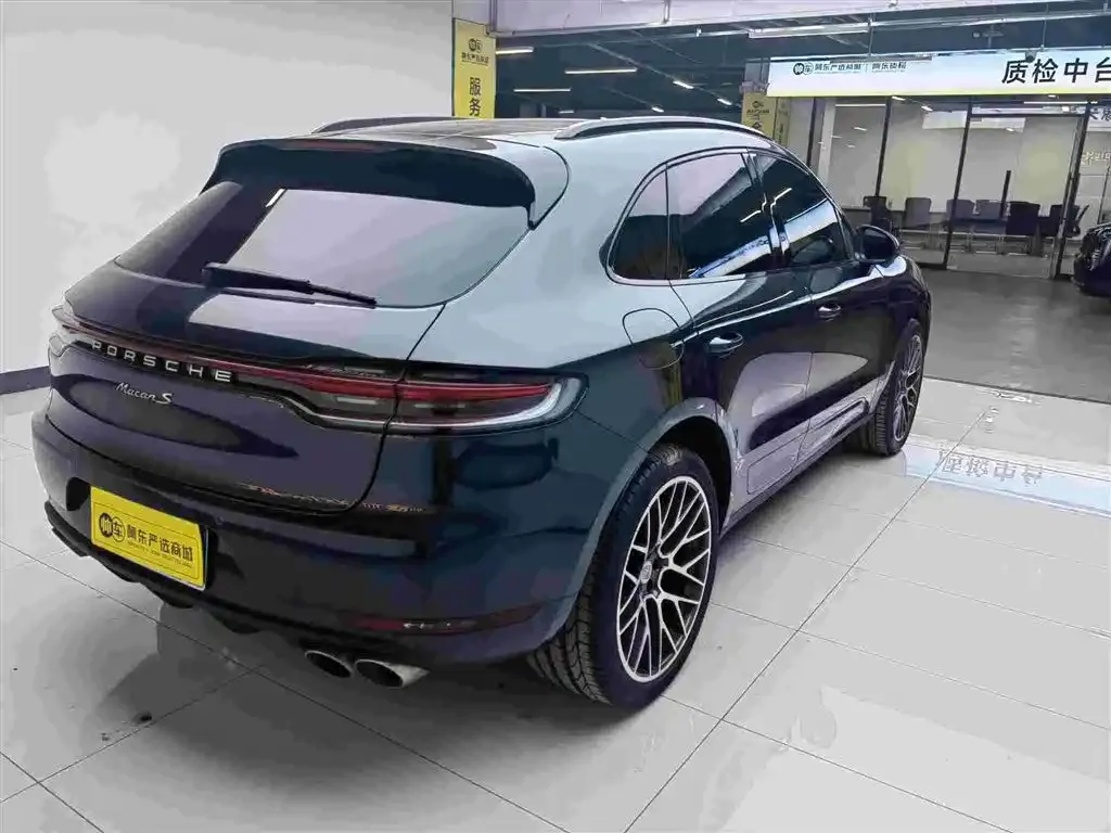 Porsche Macan — фото 6