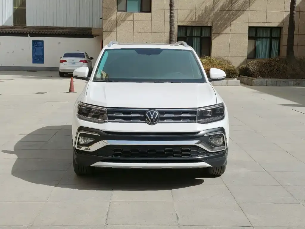 Volkswagen T-Cross — фото 9