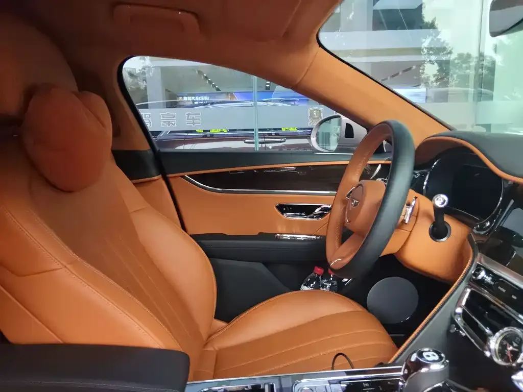 Bentley Flying Spur 2024 из CN, фото 2