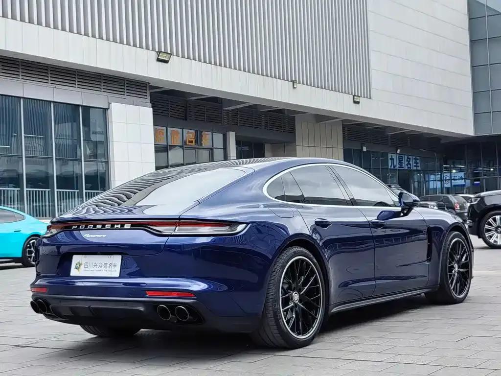 Porsche Panamera — фото 10