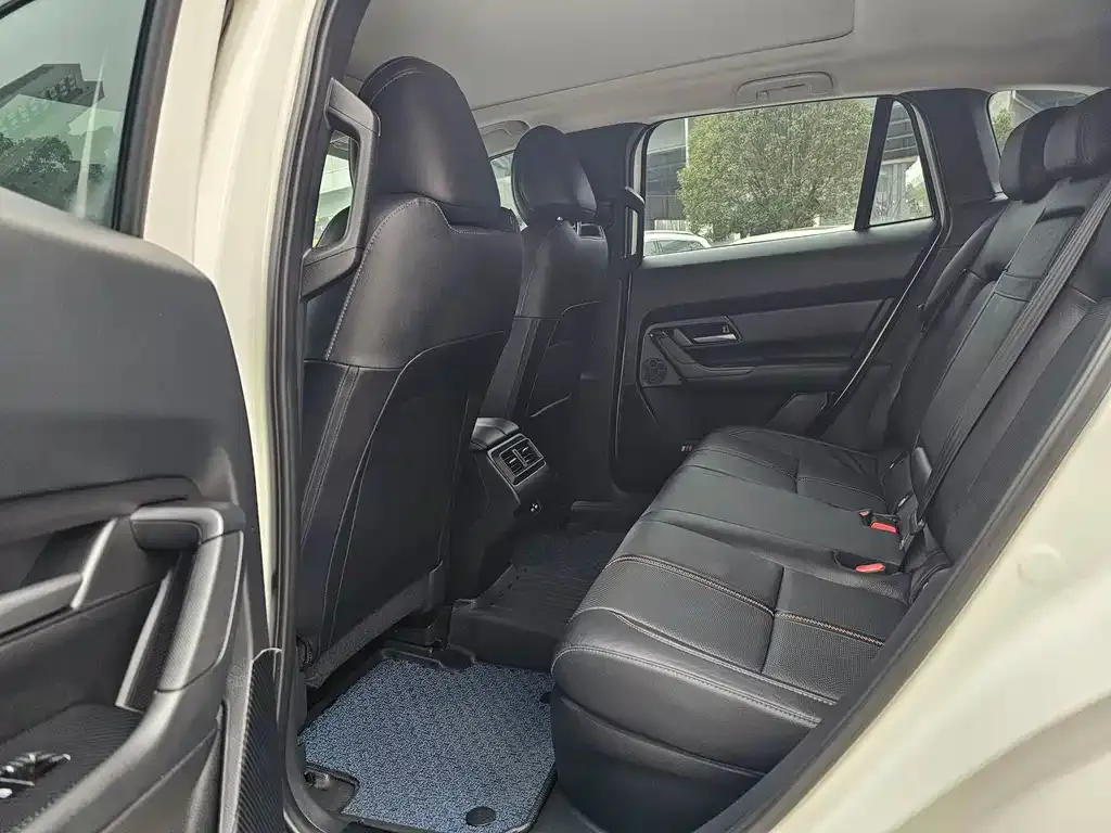 Mazda CX-50 2023 из CN, фото 4