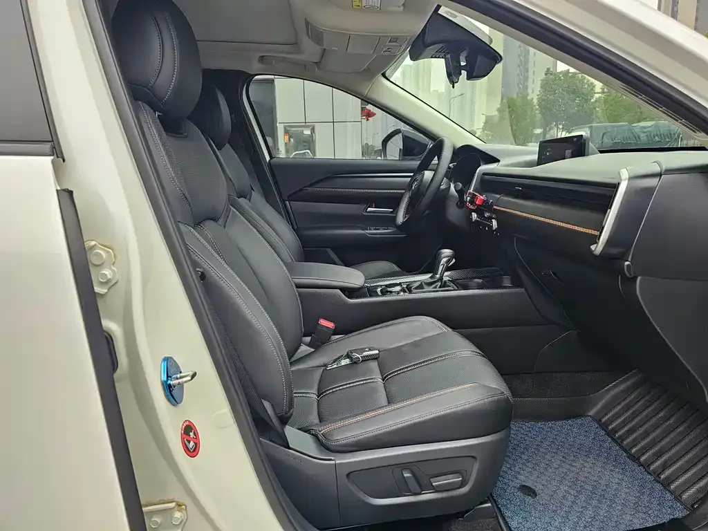Mazda CX-50 2023 из CN, фото 7