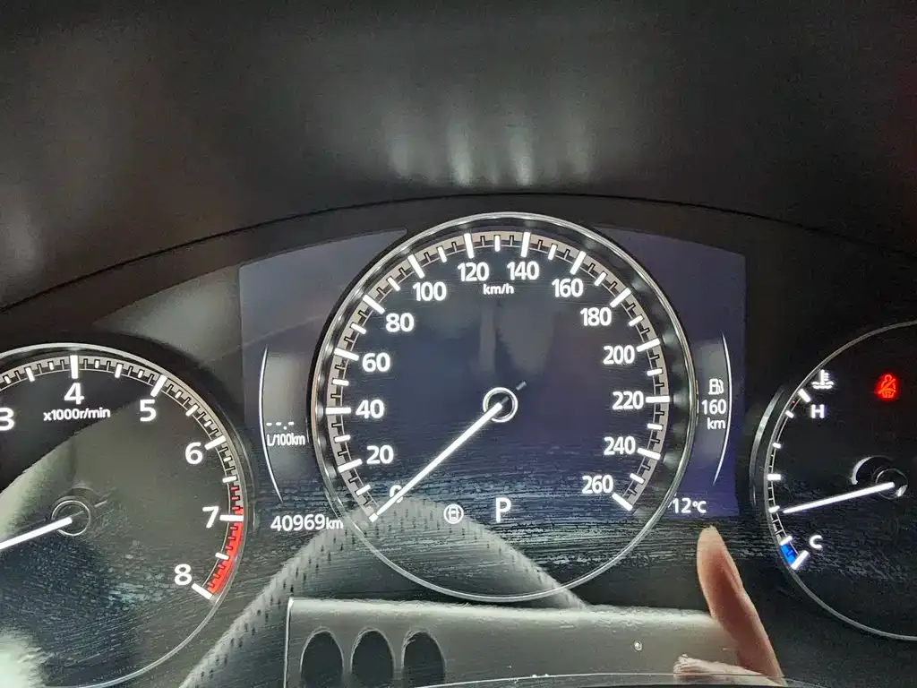 Mazda CX-50 2023 из CN, фото 8