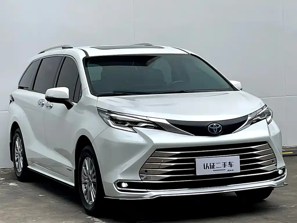 Toyota Sienna 2022 из CN, фото 2