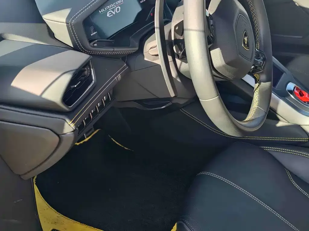Lamborghini Huracan — фото 7