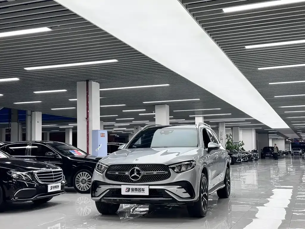 Mercedes-Benz GLC — фото 1