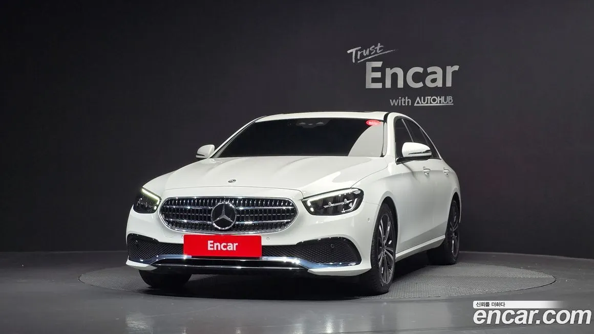 Mercedes-Benz E-Class — фото 3