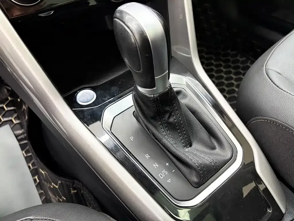 Volkswagen T-Roc 2022 из CN, фото 9
