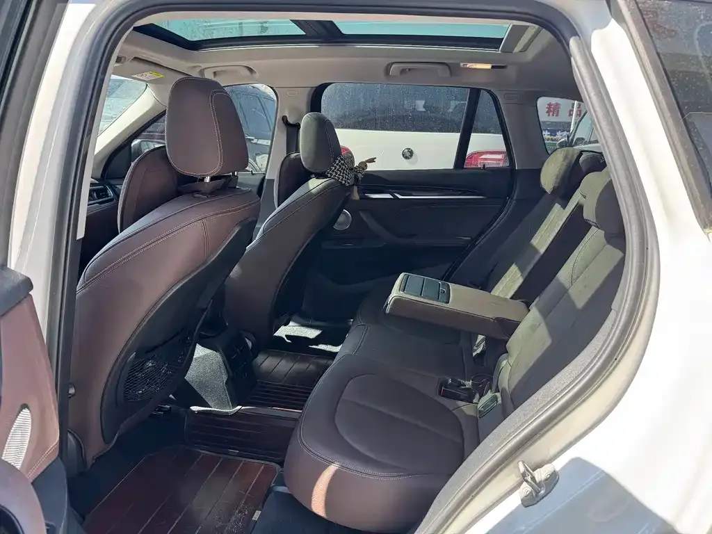 BMW X1 2021 из CN, фото 2