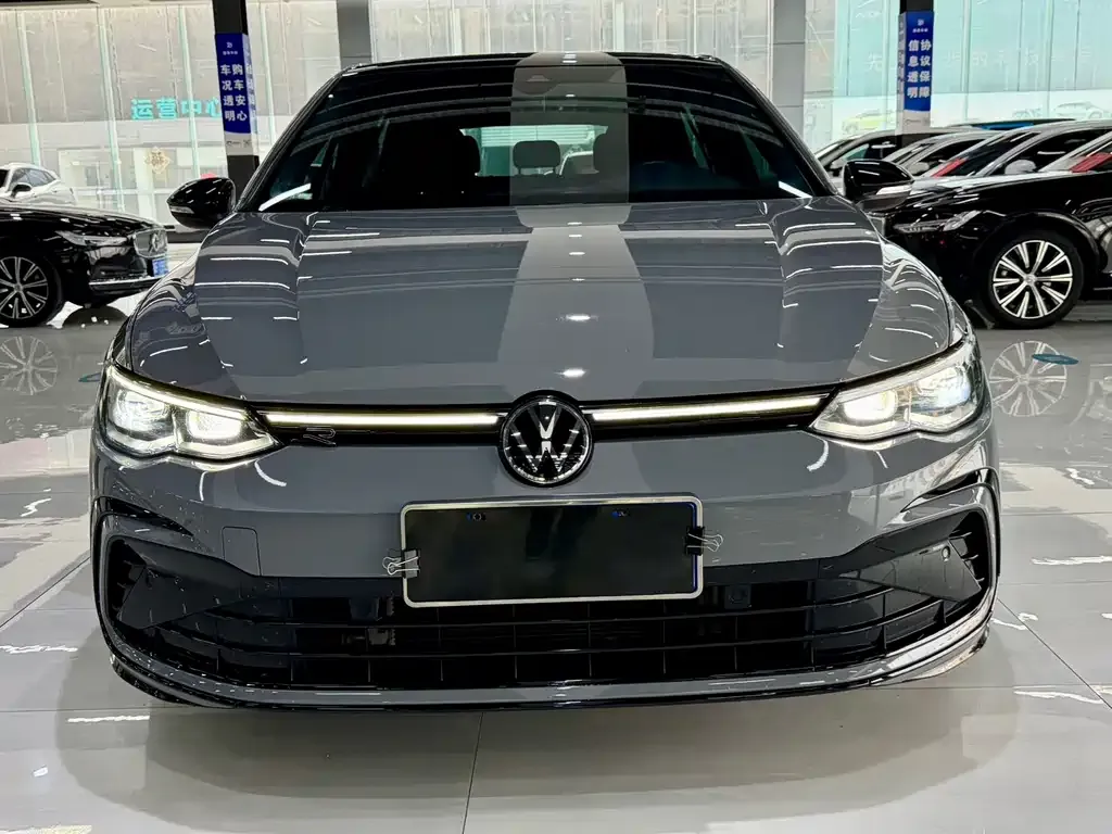Volkswagen Golf 2023 из CN, фото 6