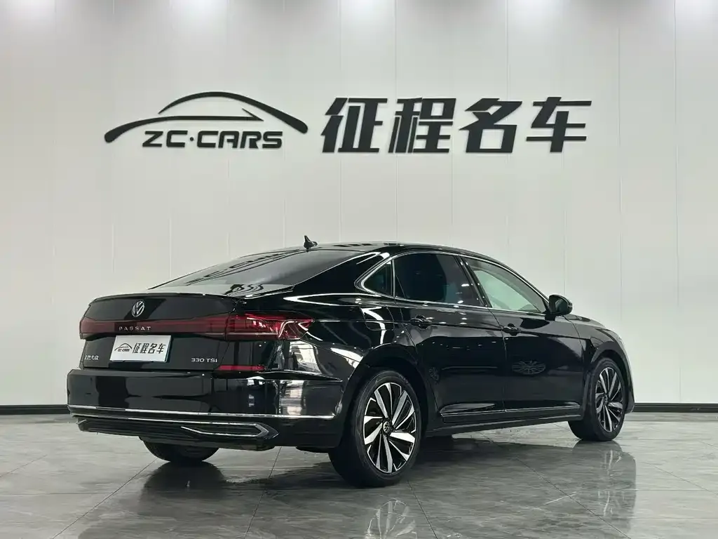 Volkswagen Passat — фото 10