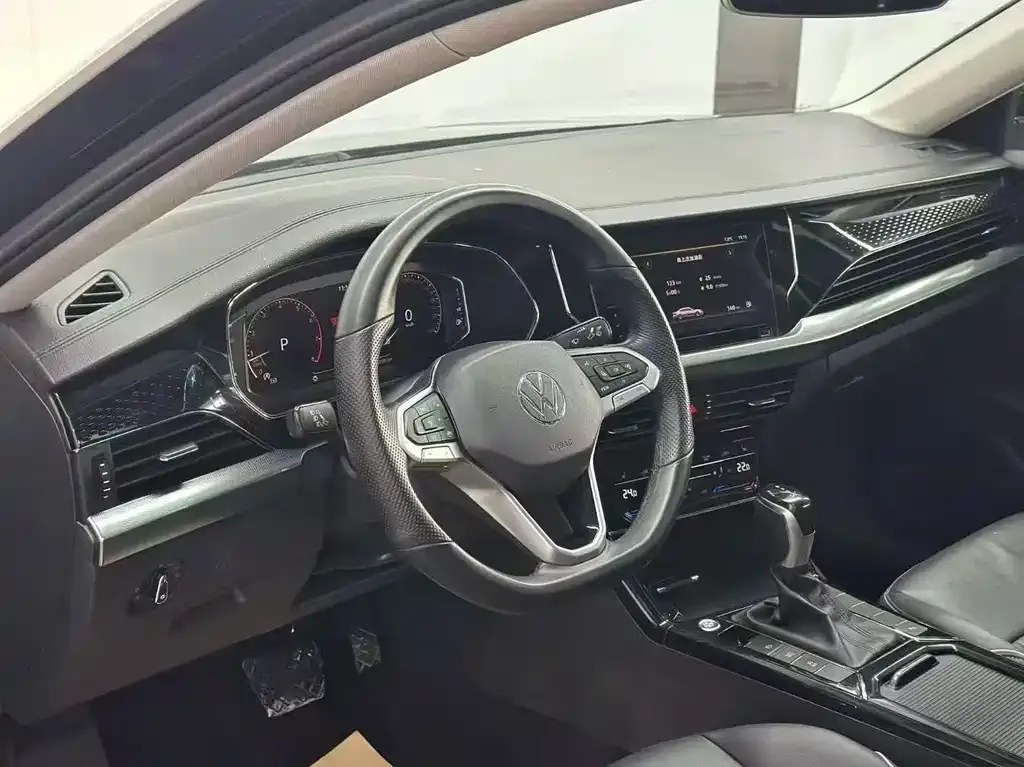 Volkswagen Passat — фото 7