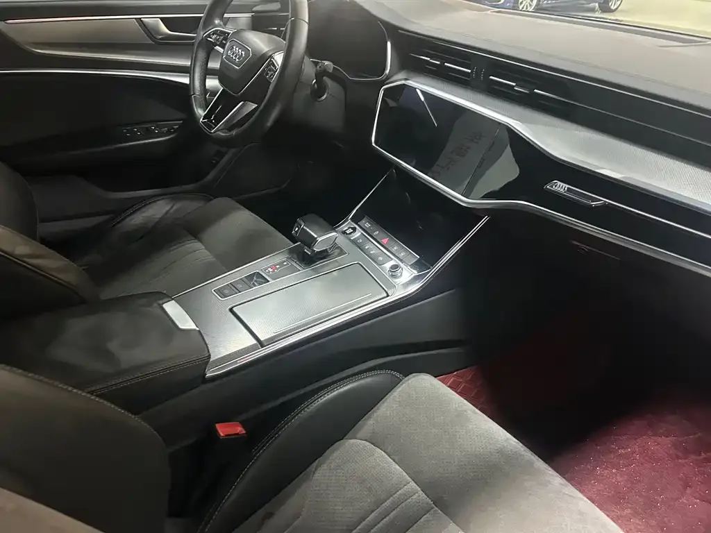 Audi A6L 2021 из CN, фото 3