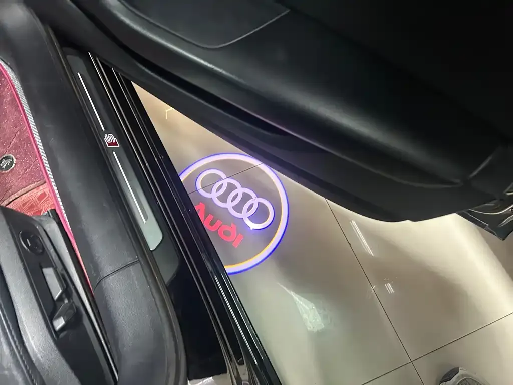 Audi A6L 2021 из CN, фото 5