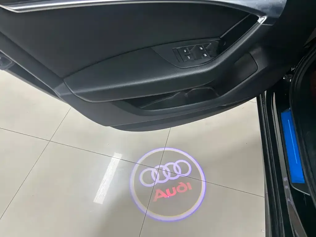 Audi A6L 2021 из CN, фото 2