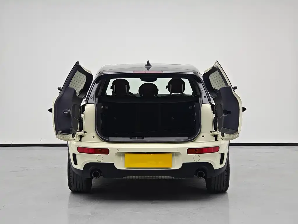 MINI Clubman 2023 из CN, фото 2