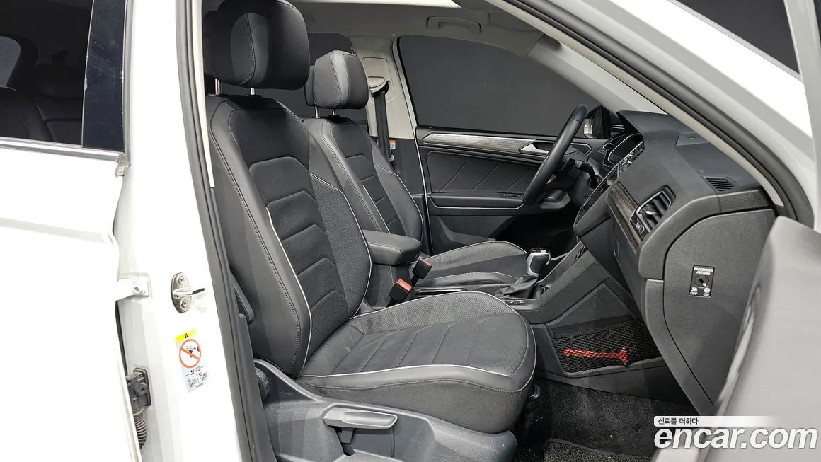 Volkswagen Tiguan — фото 7