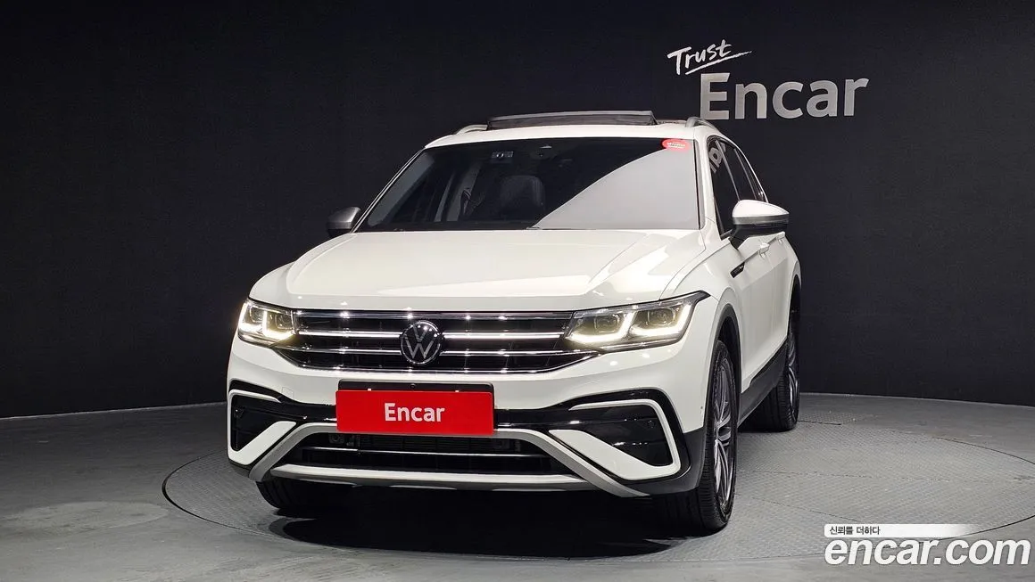 Volkswagen Tiguan — фото 4